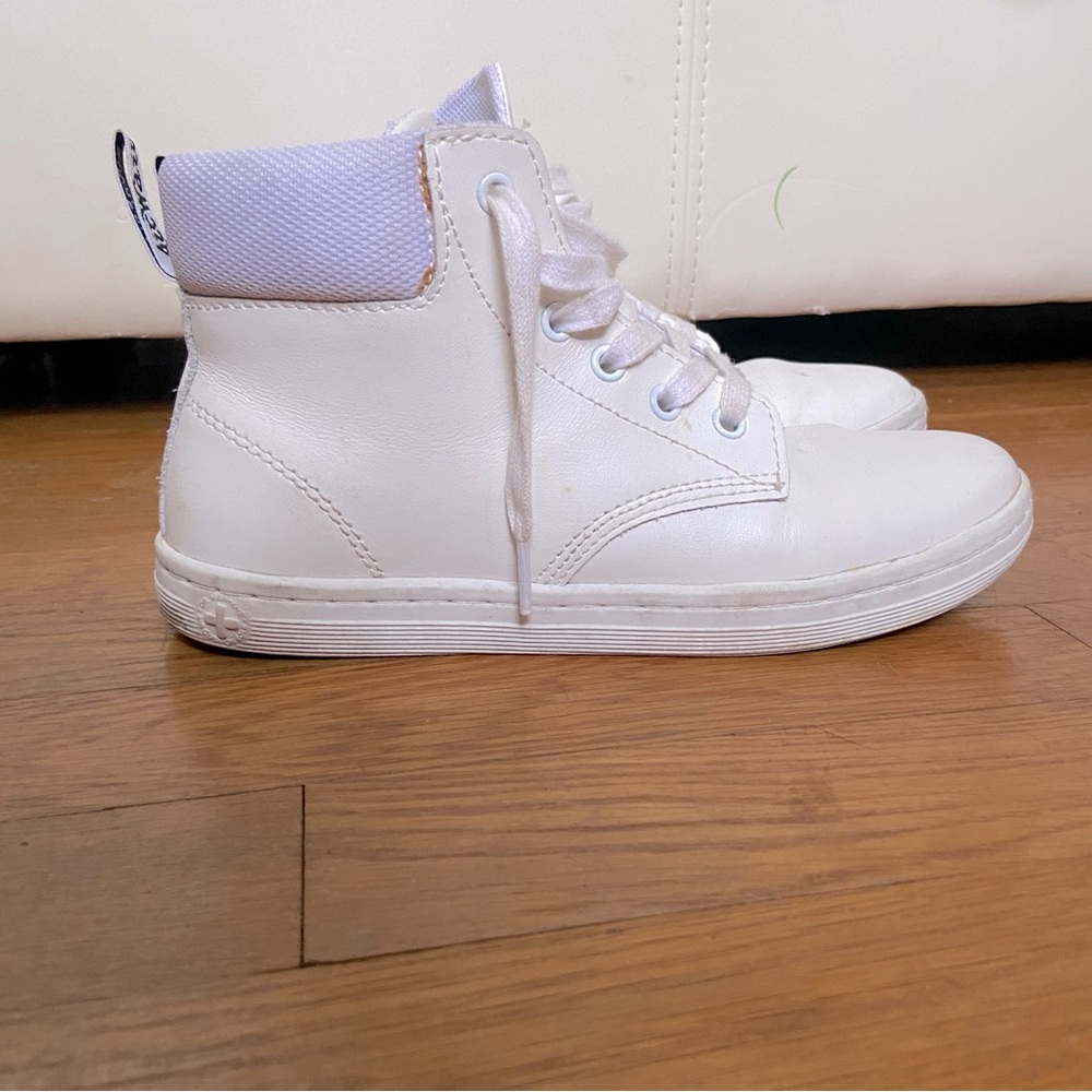 Dr. Martens, Doc’s - Size UK 5 / US 8-7.5 white high top leather sneakers.